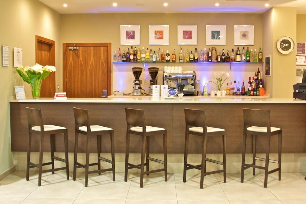 Holiday Inn Express Campo De Gibraltar-Barrios By Ihg Los Barrios Ngoại thất bức ảnh