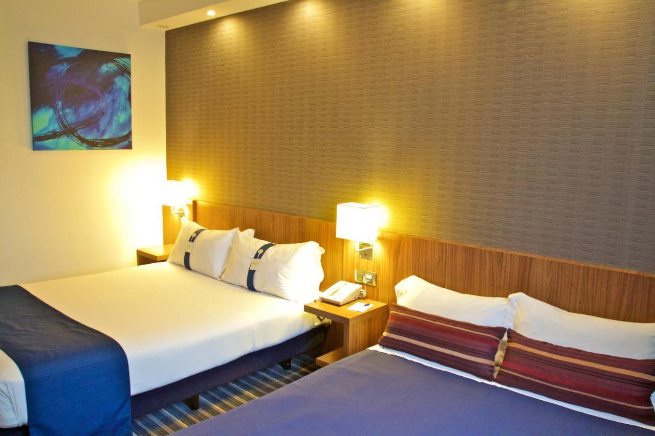 Holiday Inn Express Campo De Gibraltar-Barrios By Ihg Los Barrios Ngoại thất bức ảnh
