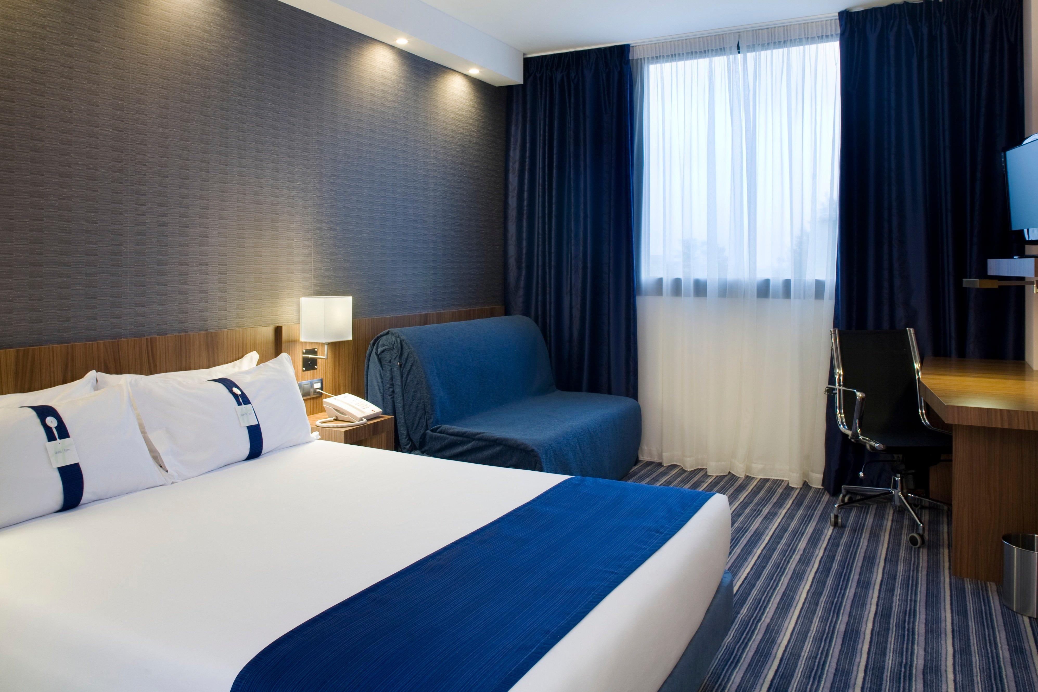Holiday Inn Express Campo De Gibraltar-Barrios By Ihg Los Barrios Ngoại thất bức ảnh