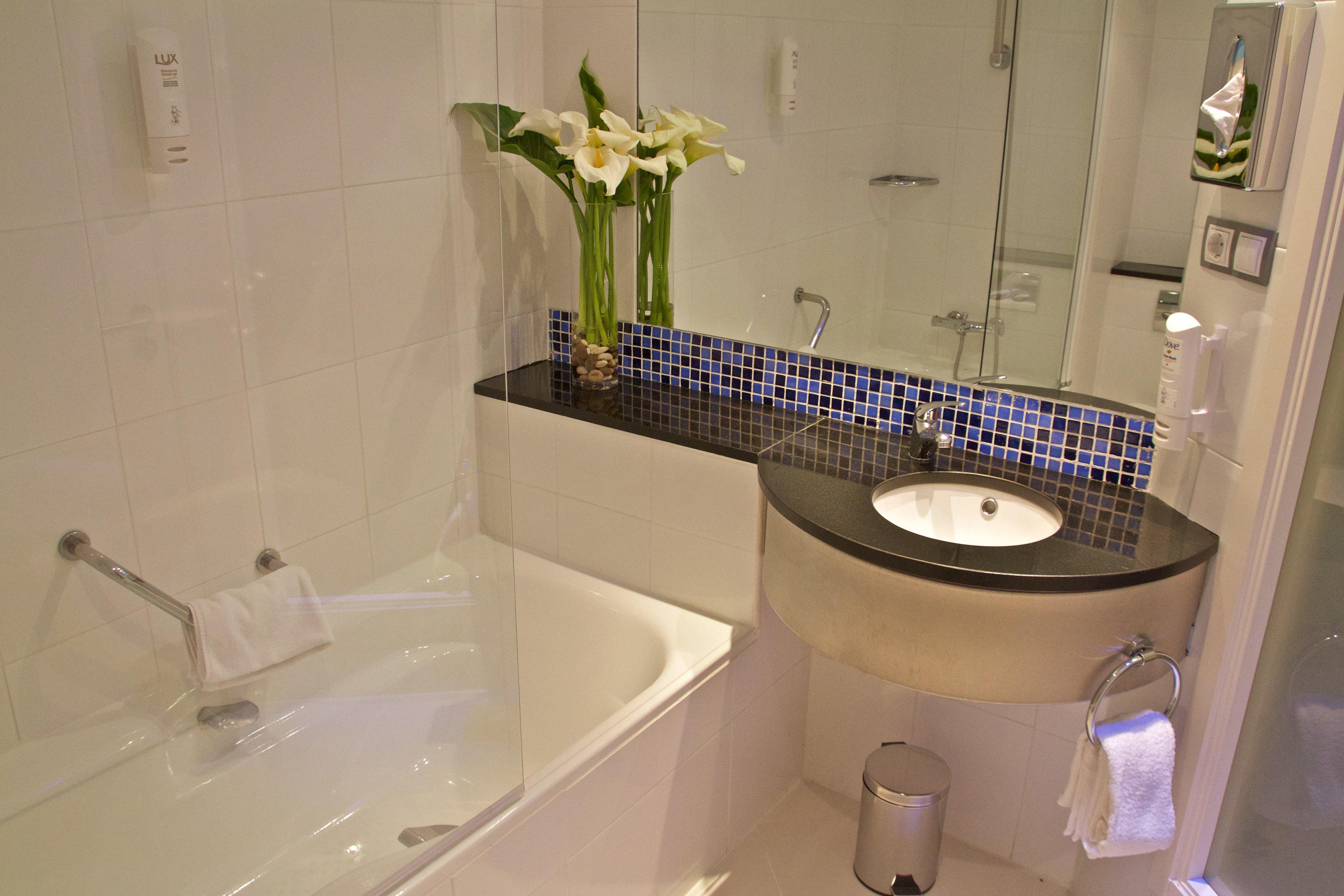 Holiday Inn Express Campo De Gibraltar-Barrios By Ihg Los Barrios Ngoại thất bức ảnh