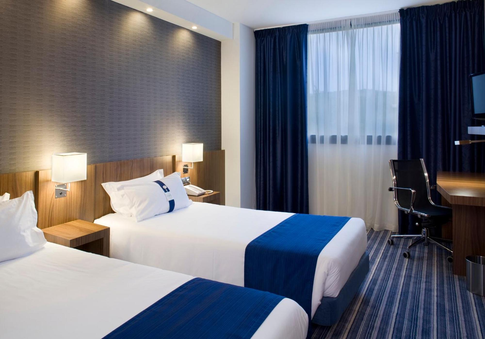 Holiday Inn Express Campo De Gibraltar-Barrios By Ihg Los Barrios Ngoại thất bức ảnh