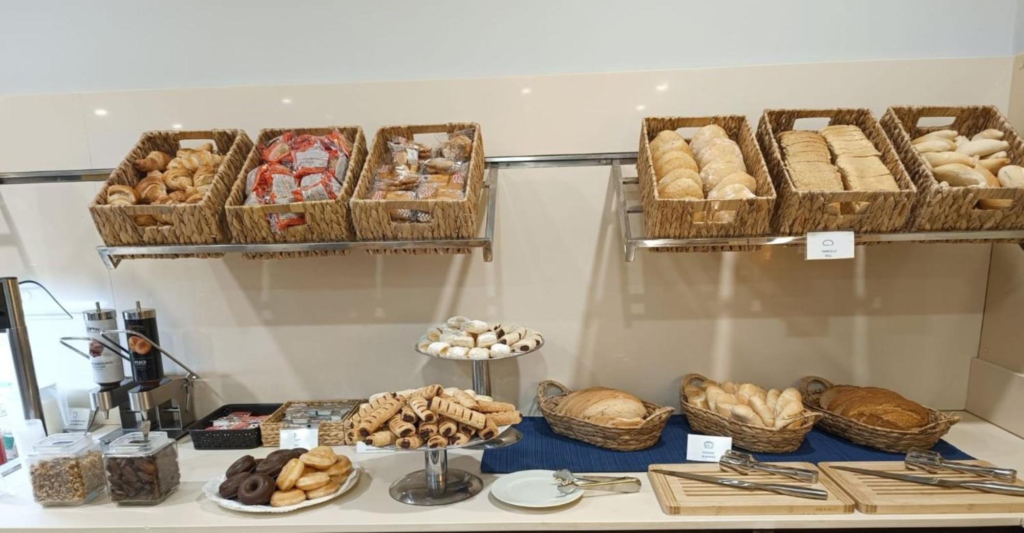 Holiday Inn Express Campo De Gibraltar-Barrios By Ihg Los Barrios Ngoại thất bức ảnh