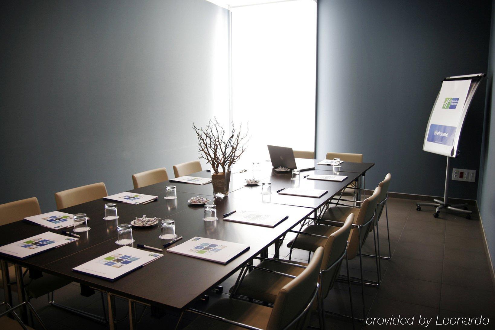 Holiday Inn Express Campo De Gibraltar-Barrios By Ihg Los Barrios Tiện nghi bức ảnh
