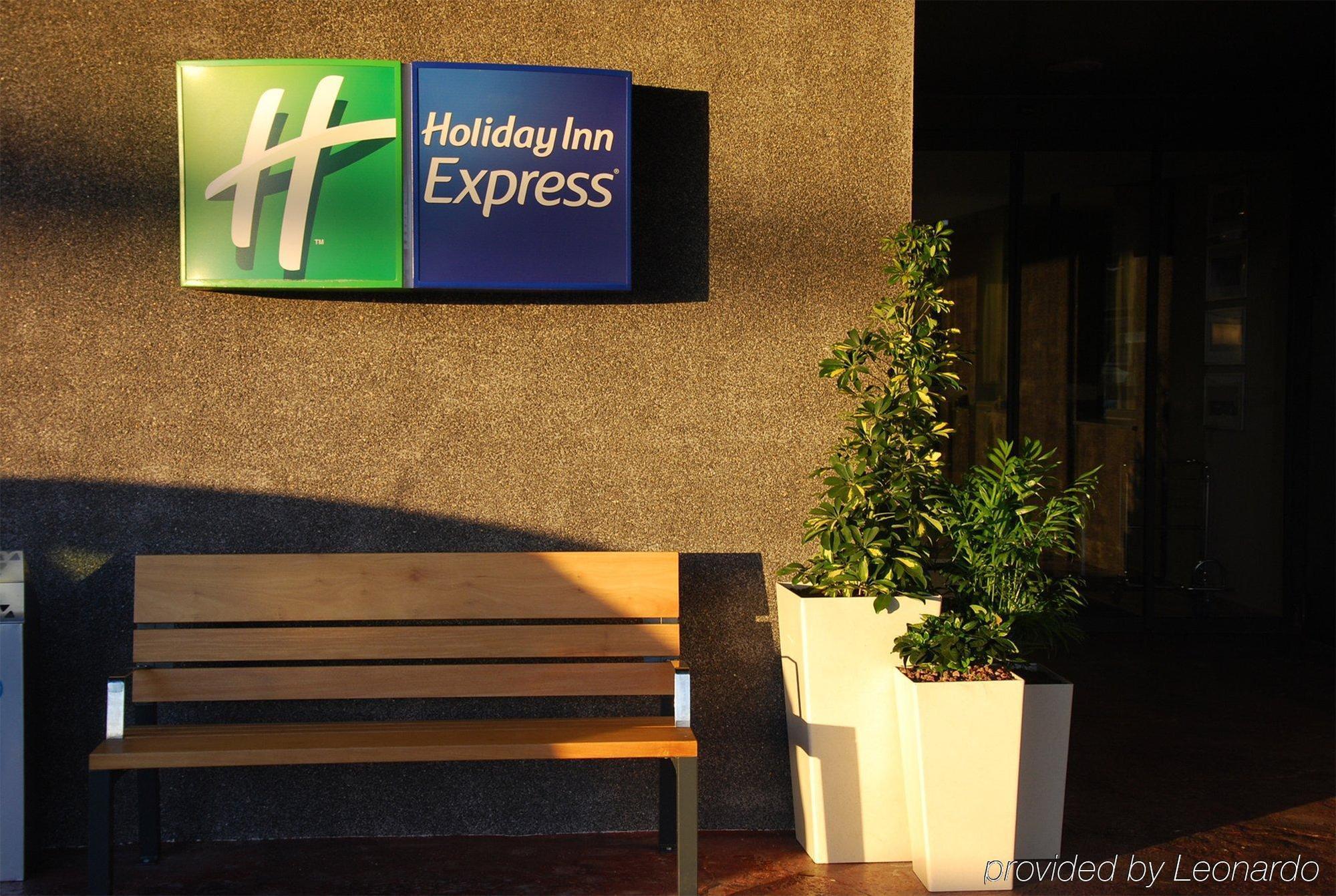 Holiday Inn Express Campo De Gibraltar-Barrios, An Ihg Hotel Los Barrios Ngoại thất bức ảnh