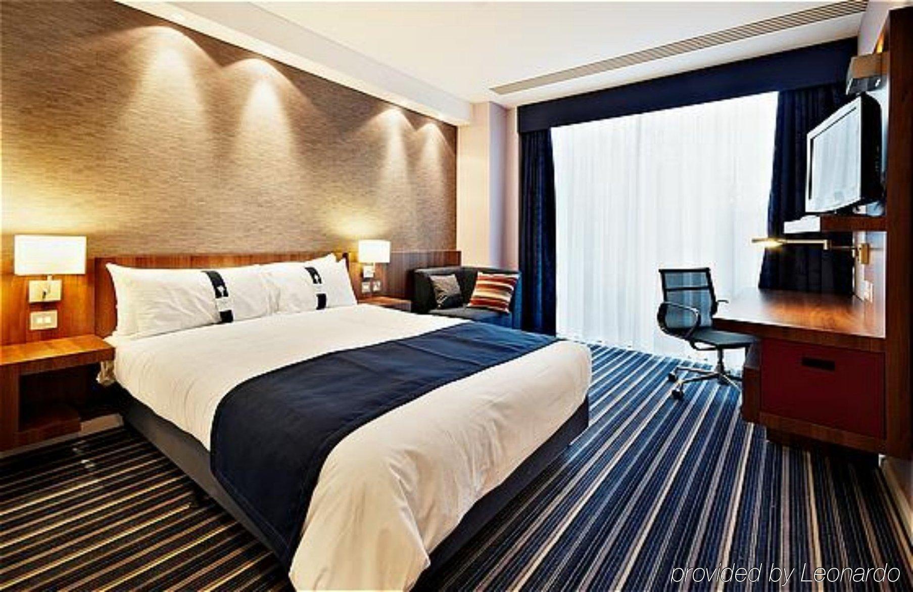 Holiday Inn Express Campo De Gibraltar-Barrios By Ihg Los Barrios Phòng bức ảnh