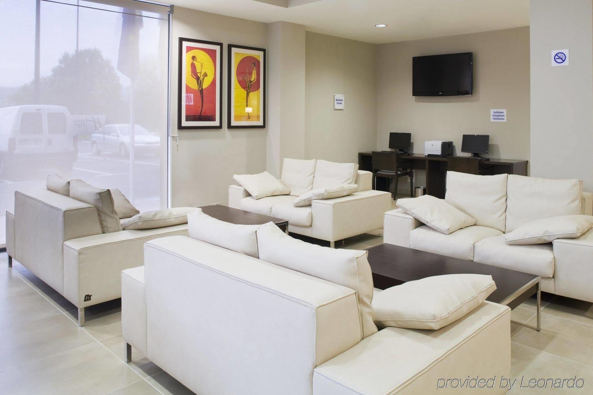 Holiday Inn Express Campo De Gibraltar-Barrios By Ihg Los Barrios Nội địa bức ảnh